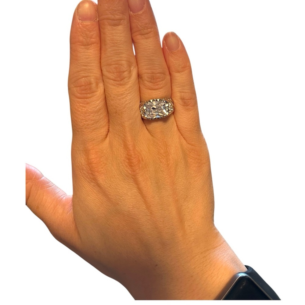 Vintage Elegant Silver Ring